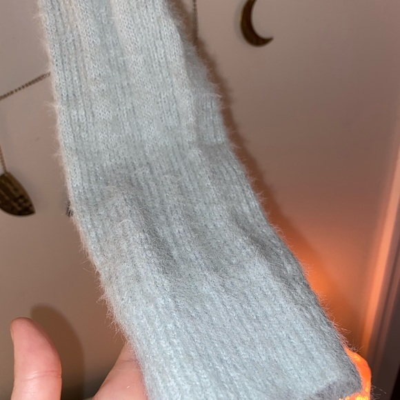 fluffy sweater - Picture 2 of 2